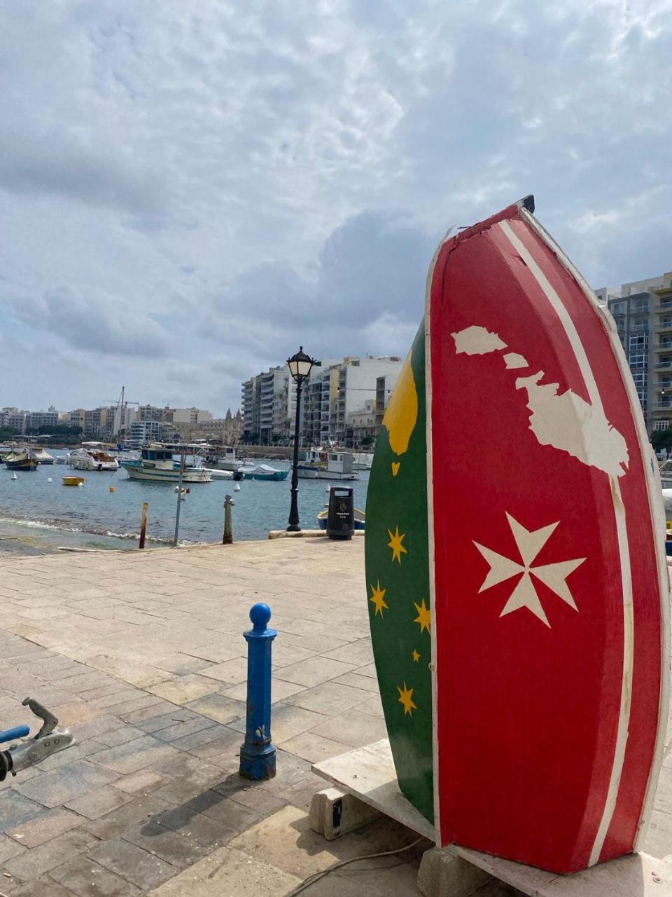 Malta Crown Guesthouse Saint Julian's Ngoại thất bức ảnh
