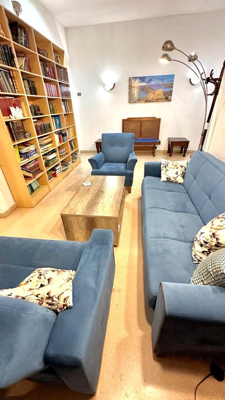 Malta Crown Guesthouse Saint Julian's Ngoại thất bức ảnh