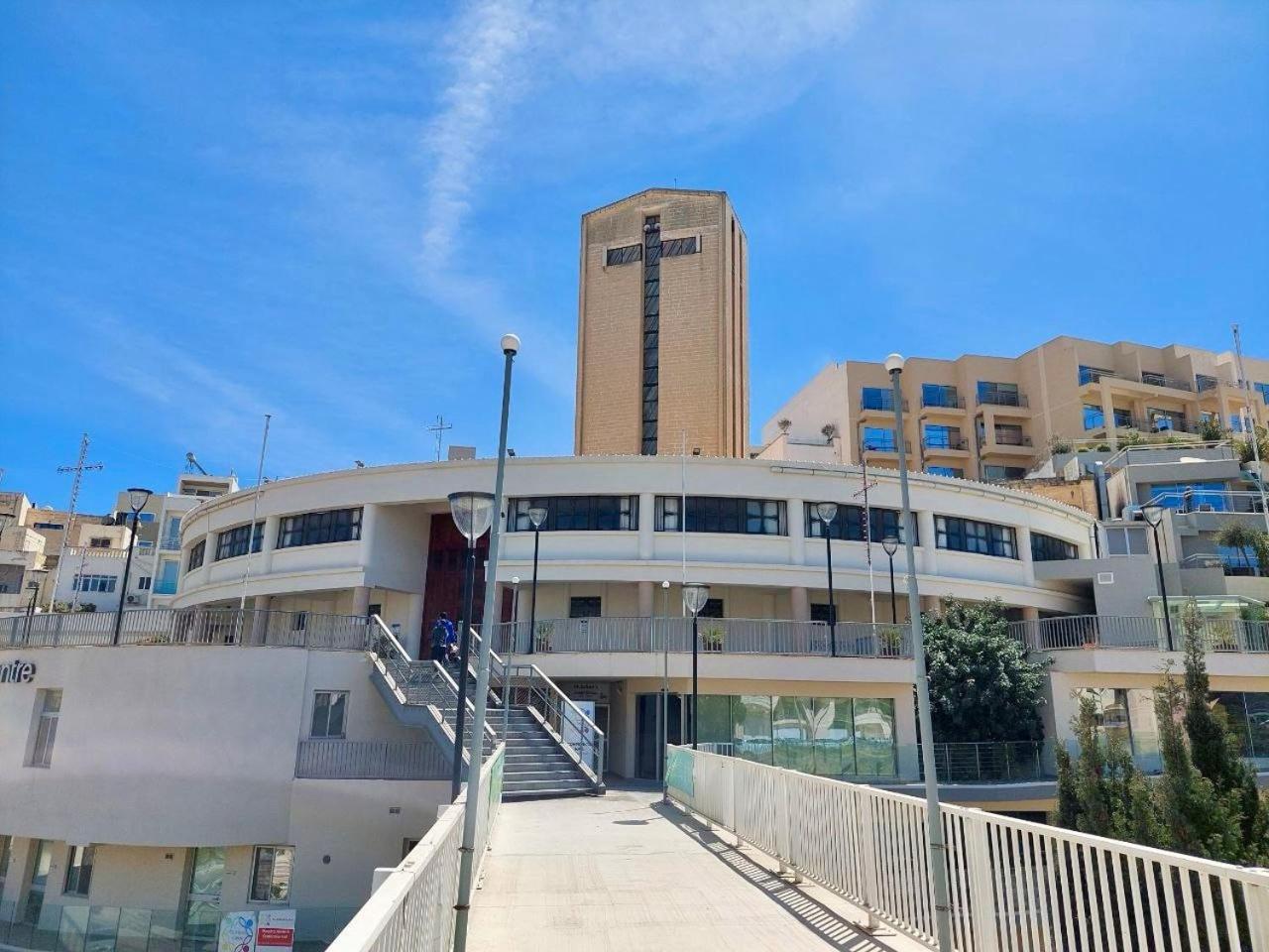 Malta Crown Guesthouse Saint Julian's Ngoại thất bức ảnh
